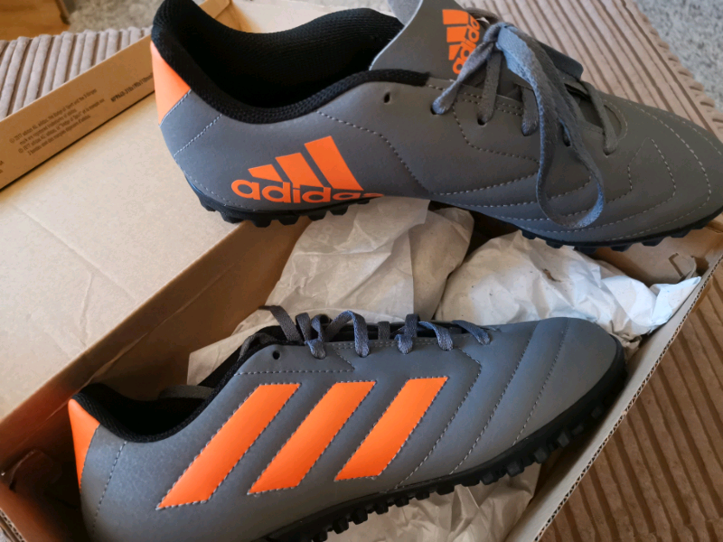astro turf boots size 8